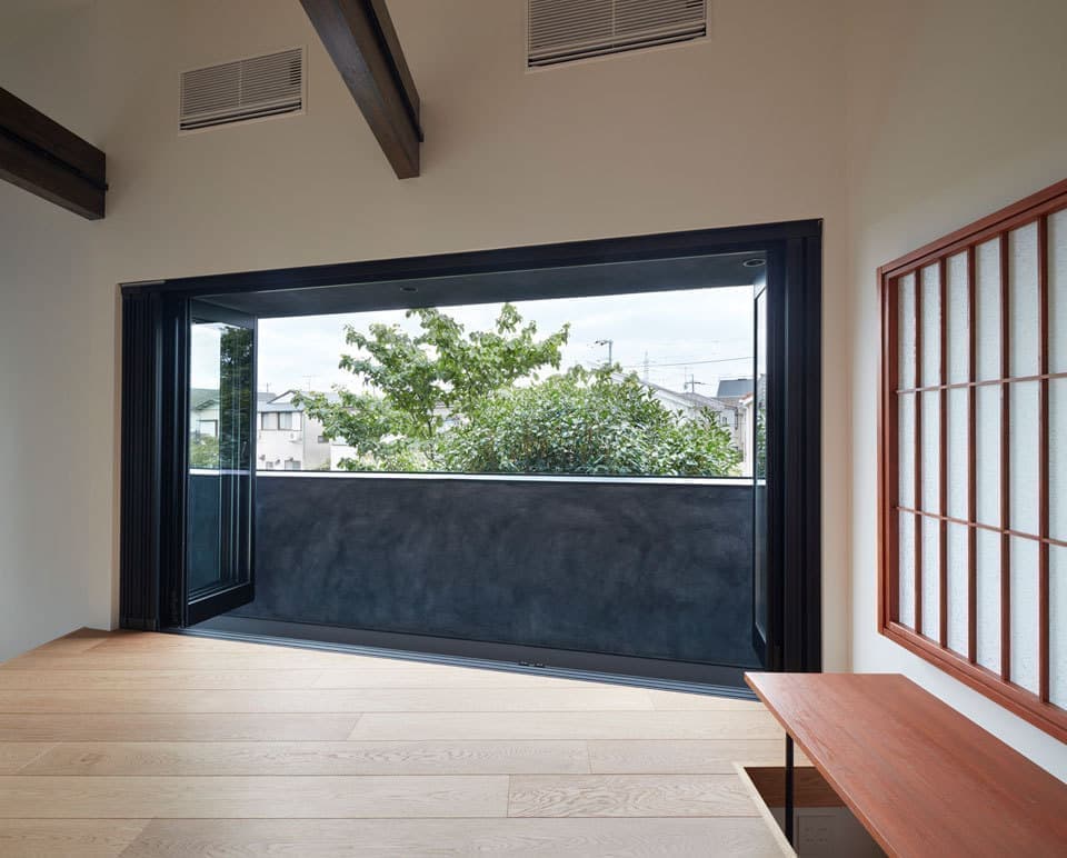 大開口のあるリビング