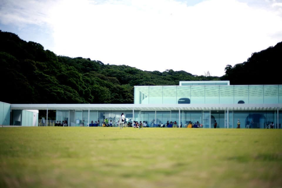 横須賀美術館