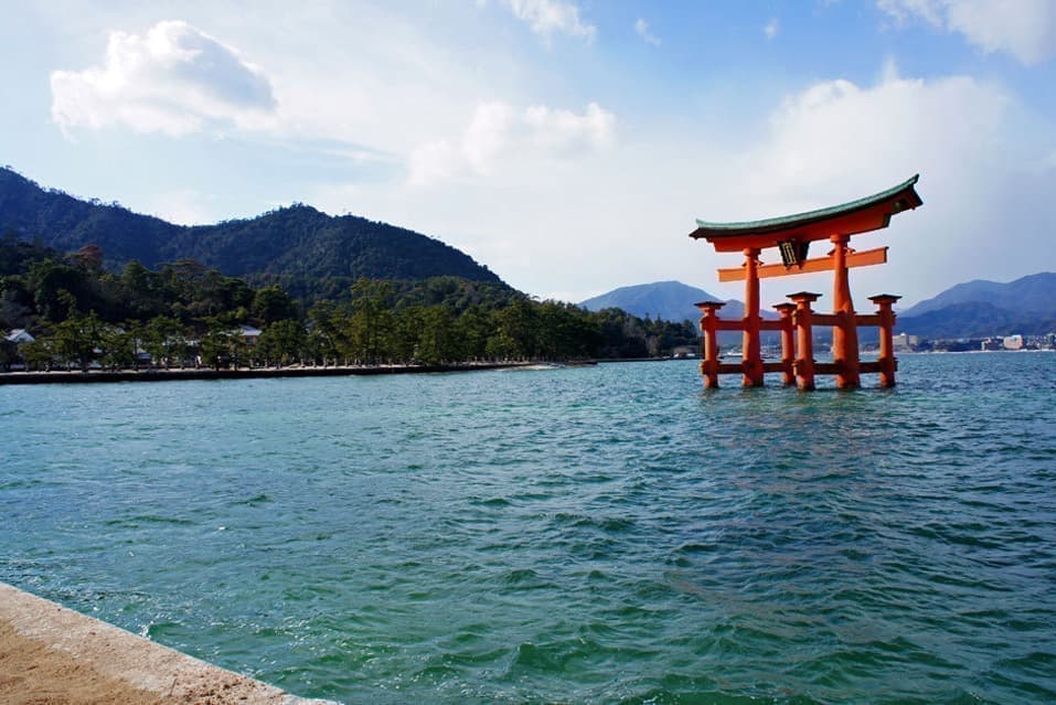 厳島神社あなご飯