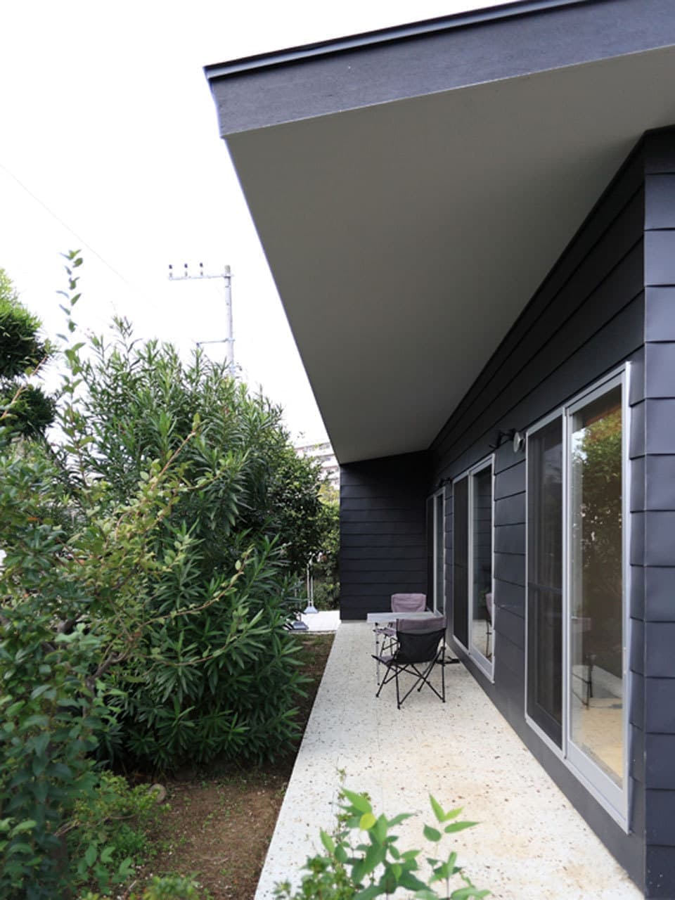 大谷石のテラス