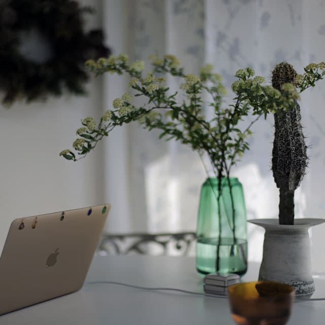 リモートワークスペース女性建築士anyy