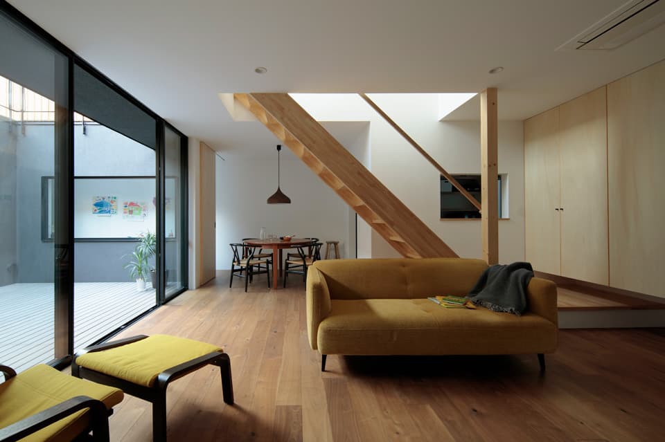 洗い出しの玄関