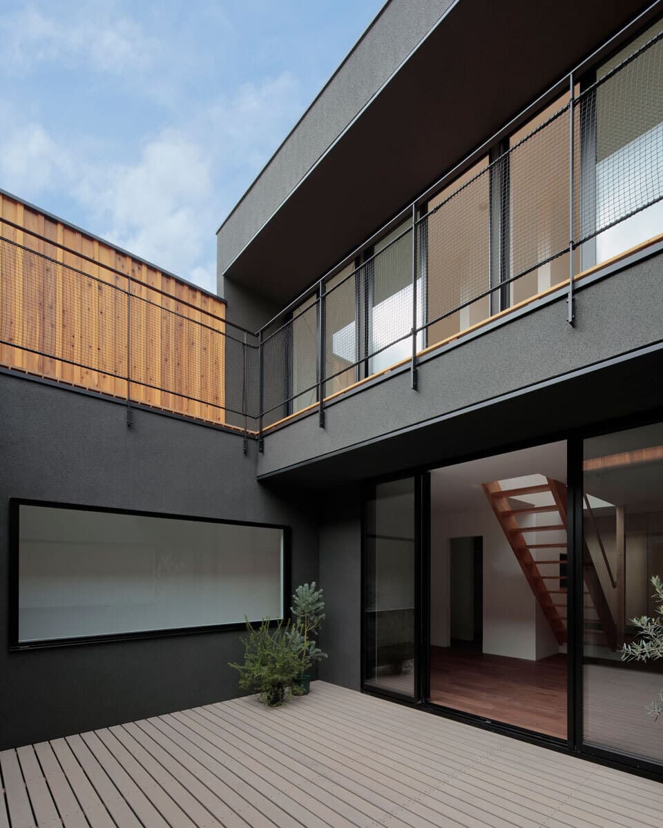 洗い出しの玄関